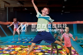 互动蹦床